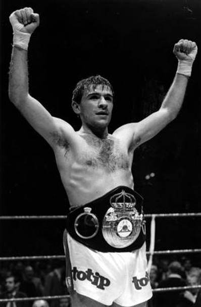 Il 22 febbraio 1984 Loris Stecca conquista il titolo di campione del mondo dei supergallo WBA a Milano battendo Leonardo Cruz